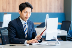 人づくりに力を入れる。