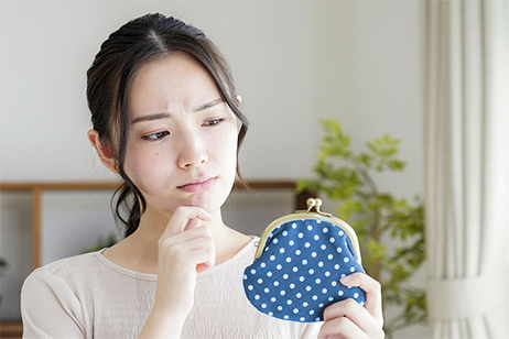 生活費の補てんにカードローンが使える！よくある使い道や注意点、対処法を紹介