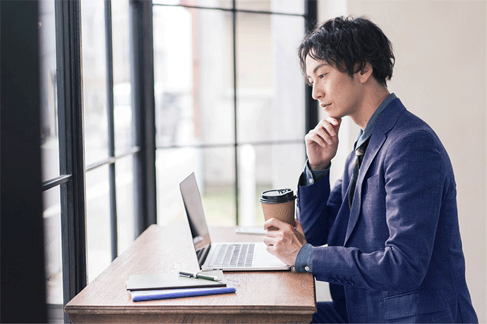 カードローンで事業資金の調達は可能？利用条件やメリット・注意点を解説