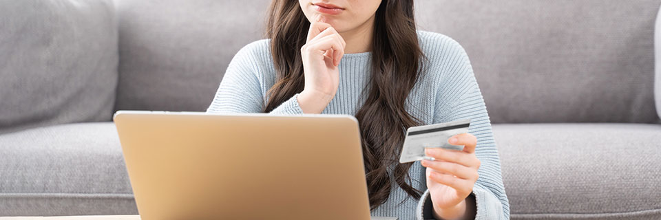 クレジットカードのキャッシングとカードローンの使い分け方は?