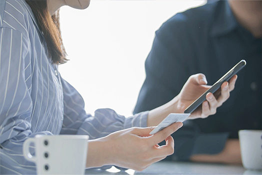 カードローンの増額申請の方法は？申込や審査のポイント、注意点を解説