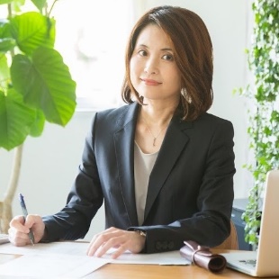 新井 智美さんの写真