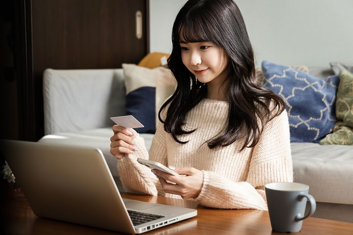 学生向けクレジットカードとは？メリット・作り方