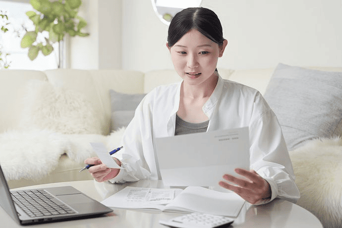 クレジットカードのリボ払いとは？仕組み・注意点