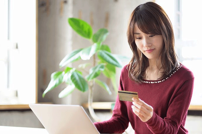 クレジットカードの住所変更とは？手続き・リスク