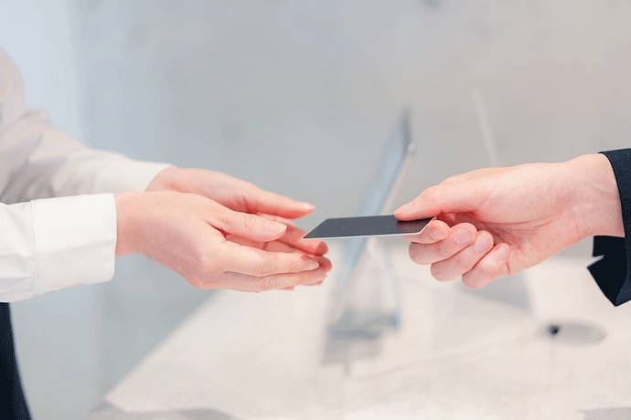 クレジットカードの分割払いとは？手順・手数料