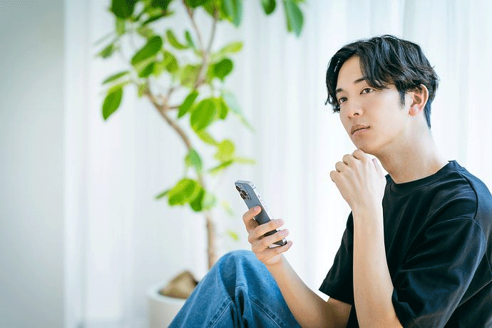 クレジットカードは何歳から？申込条件・対処法