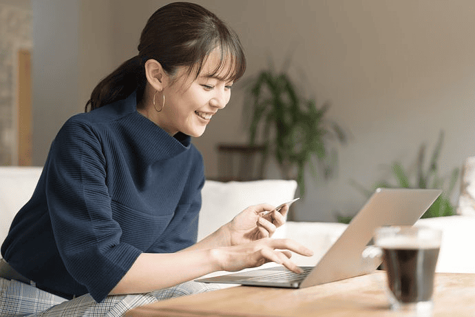 iDとクレジットカードの違い・使い方を解説