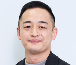 伊部 智信さん
